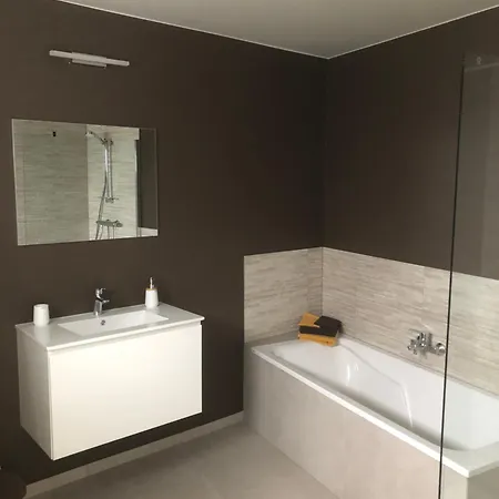 بيت للعطل Chez Jeannine Et Yvo