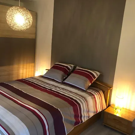 Chez Jeannine Et Yvo بيت للعطل *