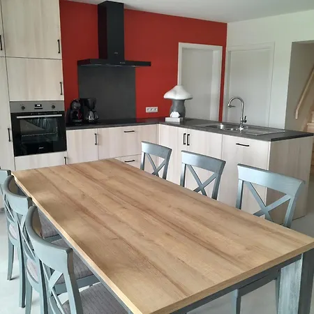 Chez Jeannine Et Yvo *