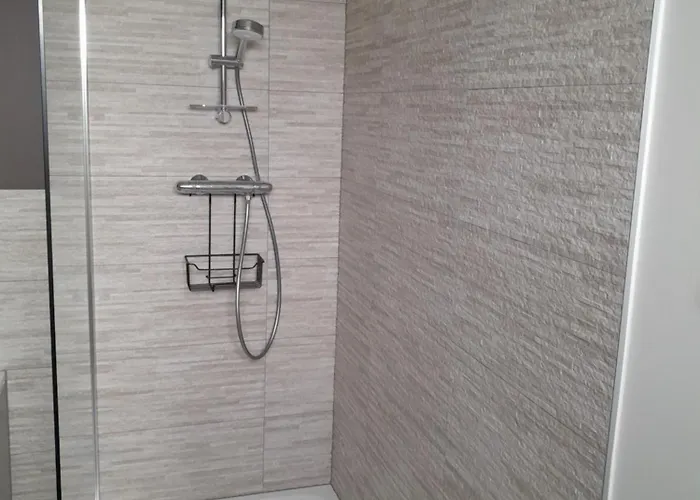 בית נופש Chez Jeannine Et Yvo *